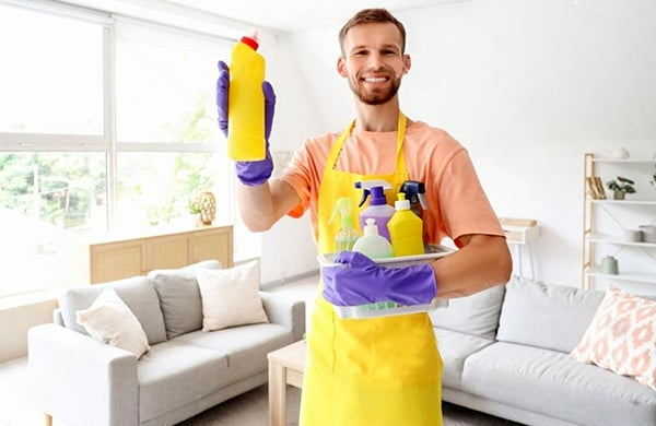 The Secrets of Professional Regular Cleaning: Equipment and Detergents Unveiled