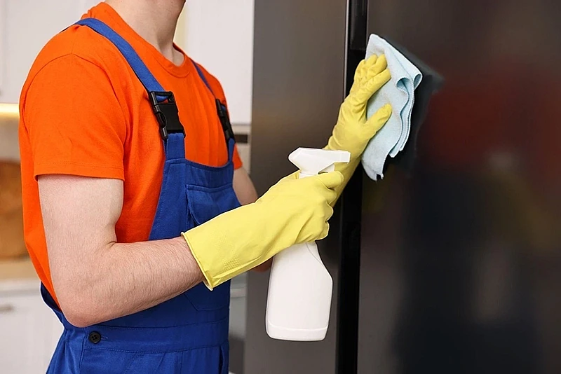 Technology and Modern Cleaning Equipment