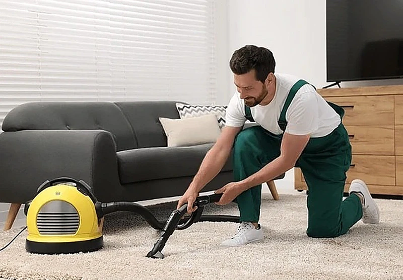 Professional Upholstery Cleaning: The Technical Process